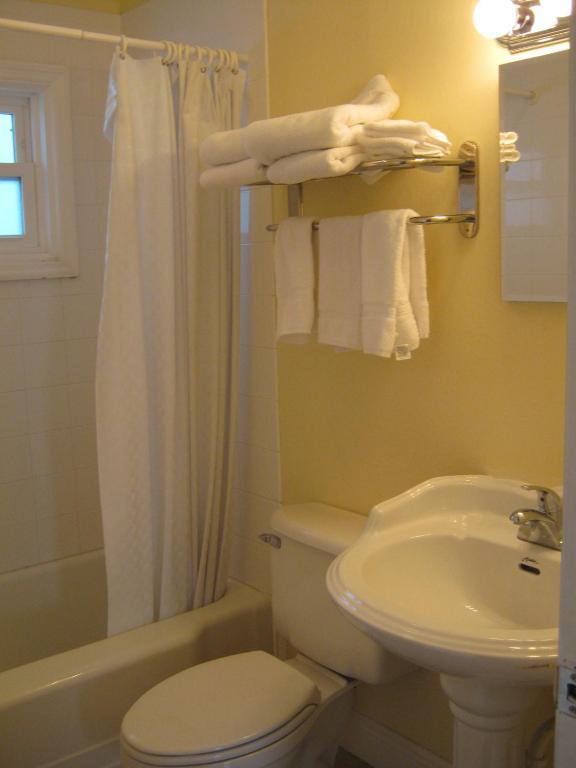 The Holiday Court Villas And Suites Fort Myers Beach Oda fotoğraf